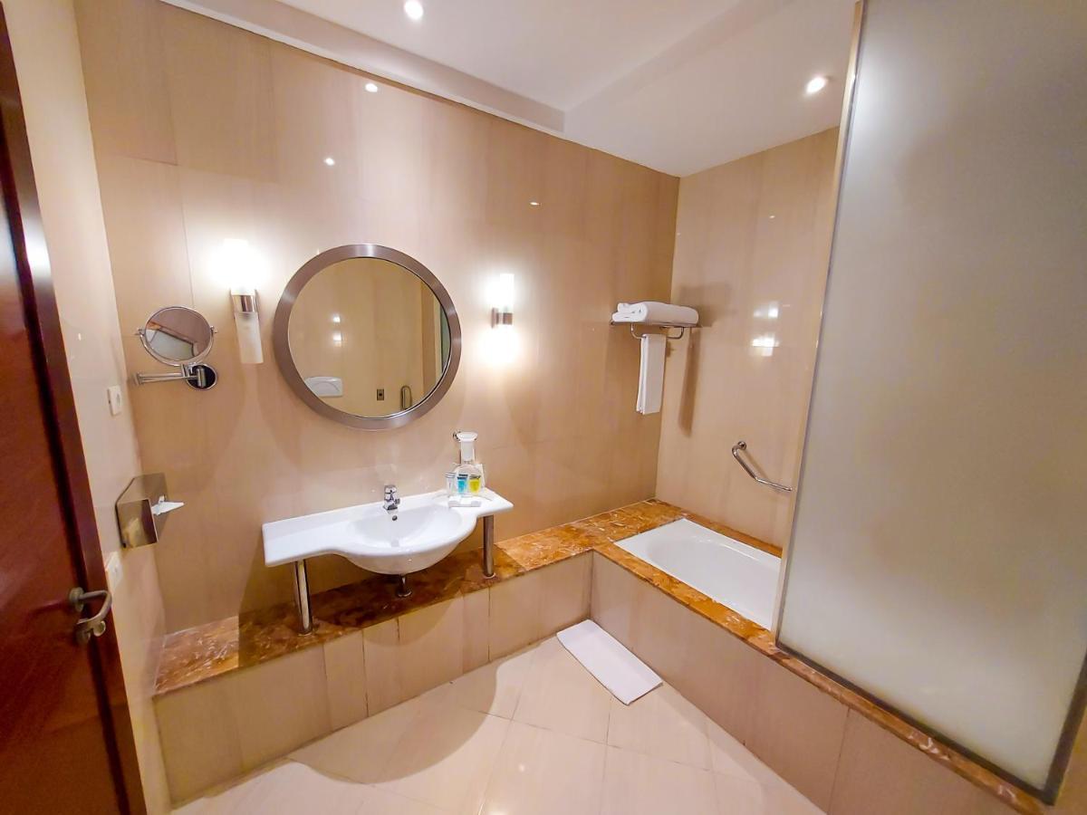 梦境赫尔南国际酒店 6th of October City 外观 照片 Bathroom