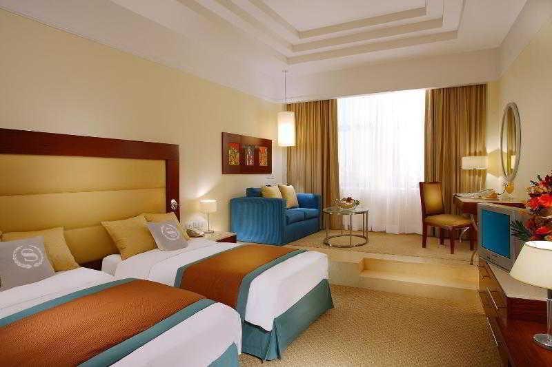 梦境赫尔南国际酒店 6th of October City 外观 照片 A room at the hotel