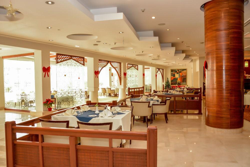 梦境赫尔南国际酒店 6th of October City 外观 照片 The restaurant