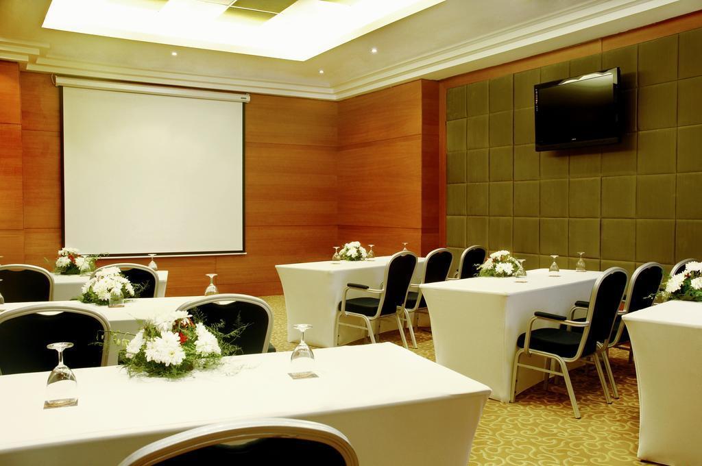 梦境赫尔南国际酒店 6th of October City 外观 照片 Meeting room